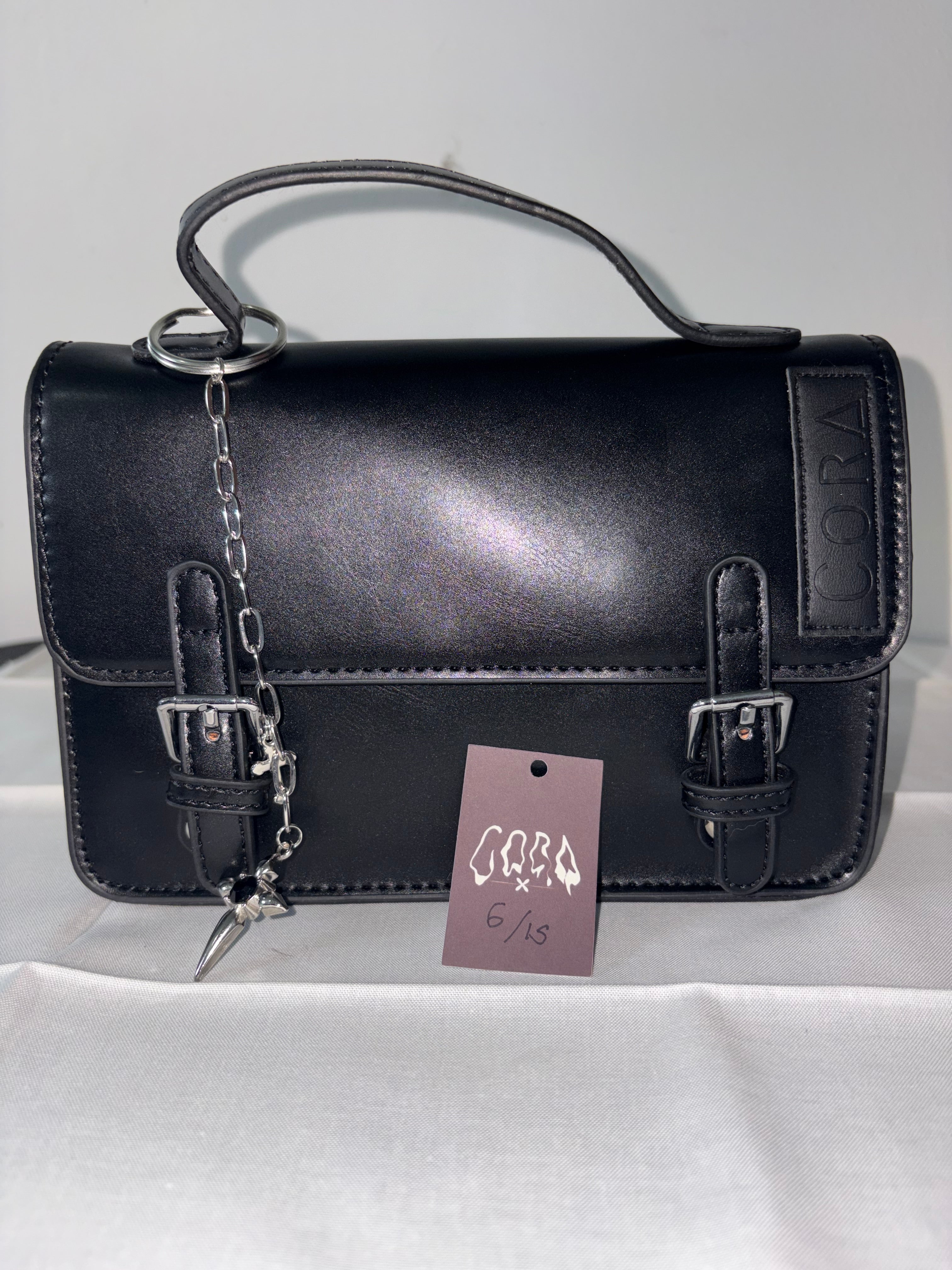 Everyday Essentials Bag — Shoulder Bag 6/15