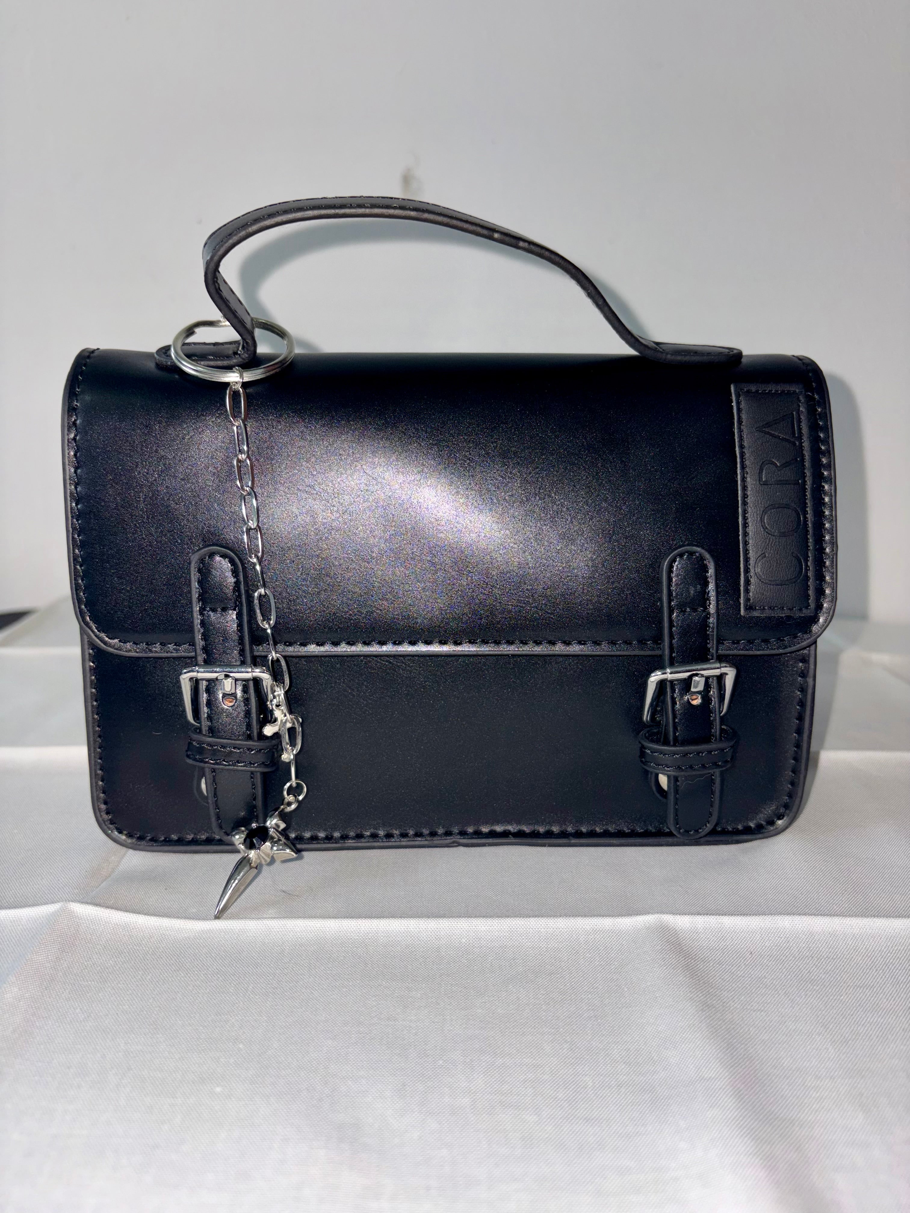 Everyday Essentials Bag — Shoulder Bag 6/15