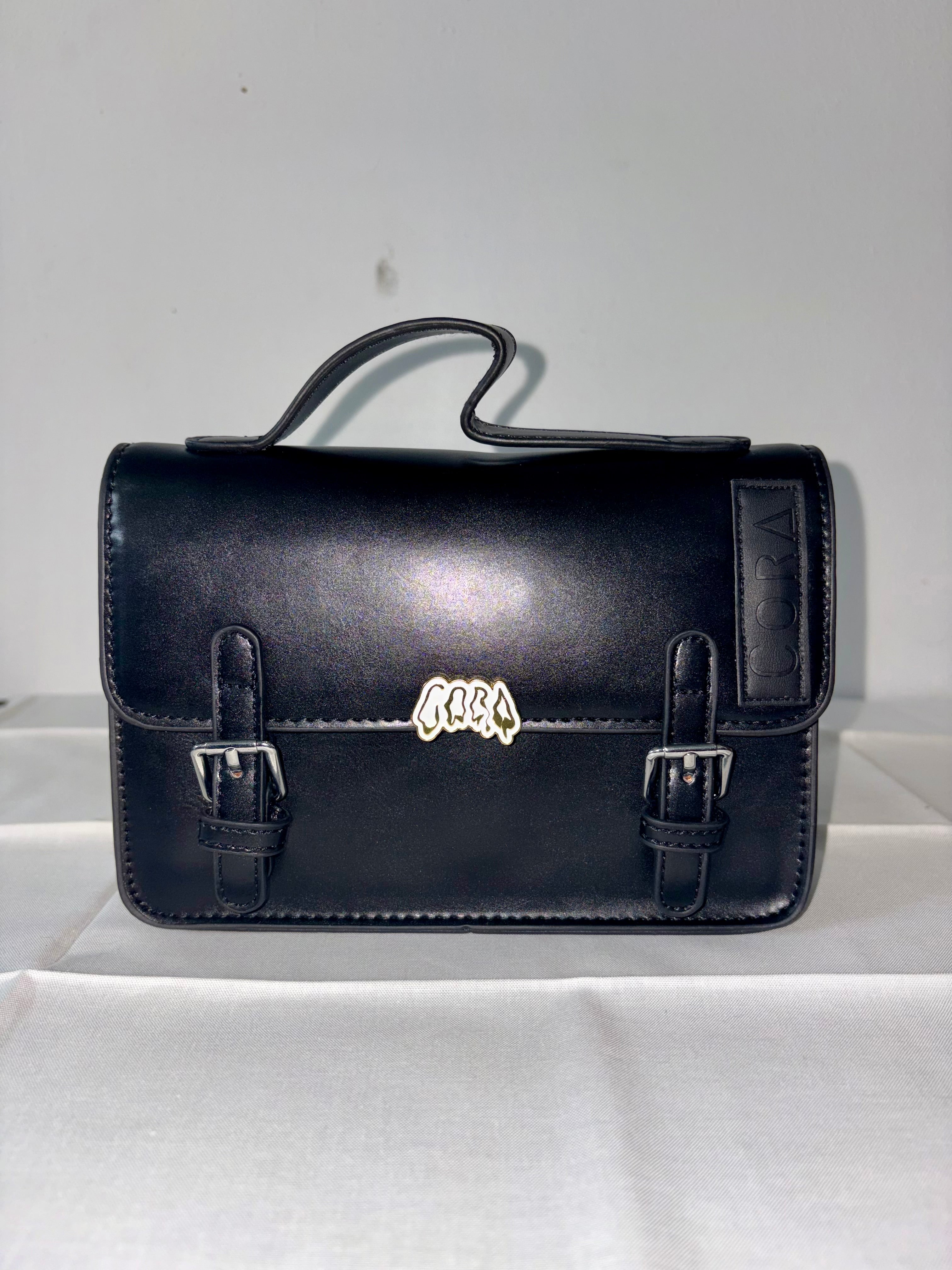 Everyday Essentials Bag — Shoulder Bag 2/15